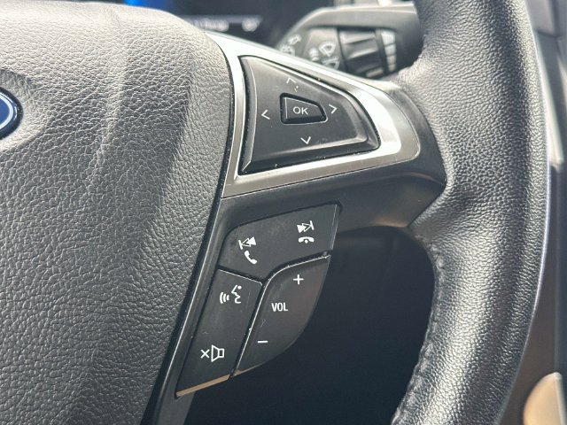 Used 2024 Ford Edge SEL AWD/4WD image 25