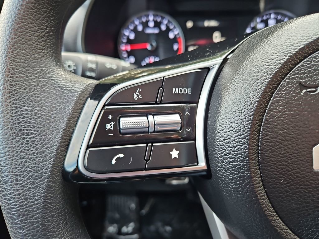 Used 2024 Kia Forte LXS image 11