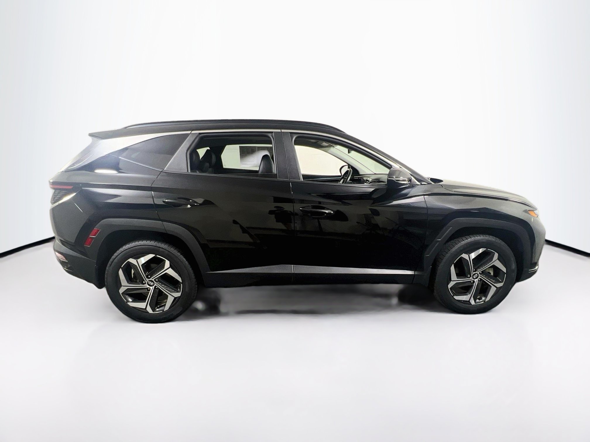 Used 2023 Hyundai Tucson SEL w/ Convenience Package AWD/4WD image 4