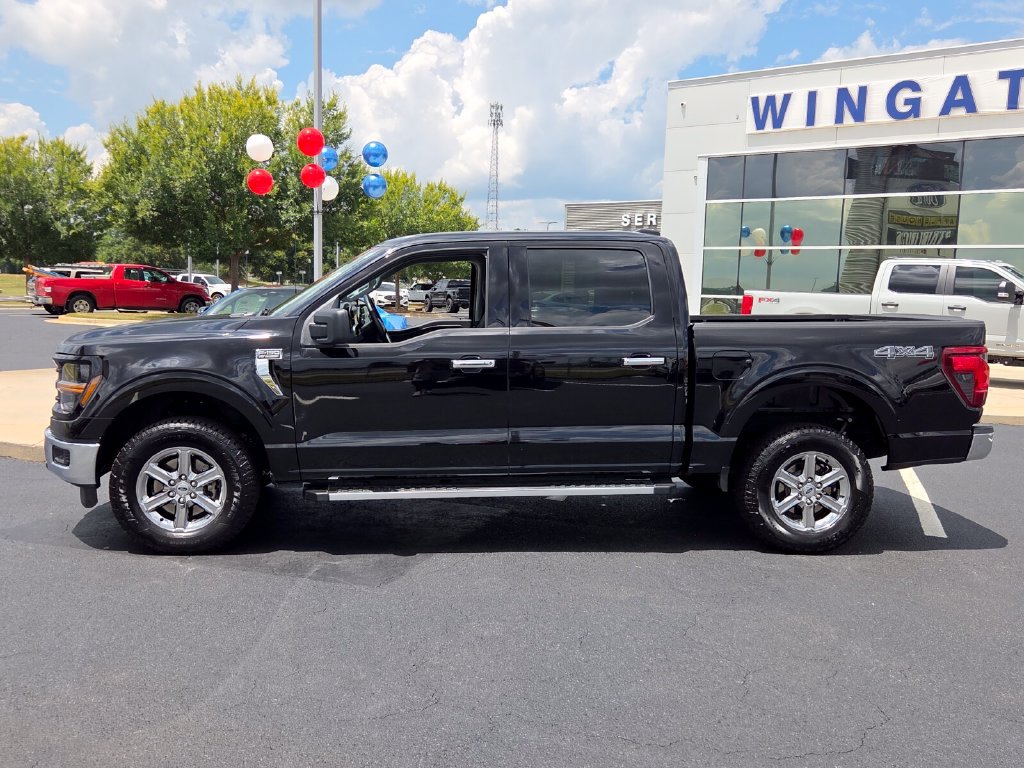 Used 2025 Ford F150 XLT w/ Equipment Group 301A Standard AWD/4WD image 2