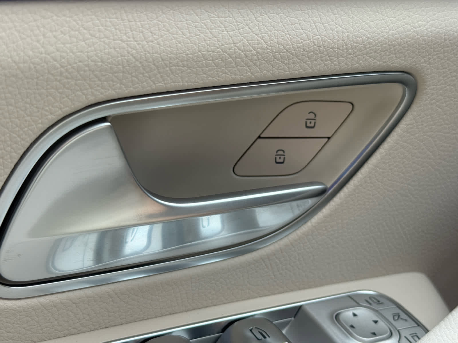 New 2026 Mercedes-Benz GLE 450e 4MATIC image 24