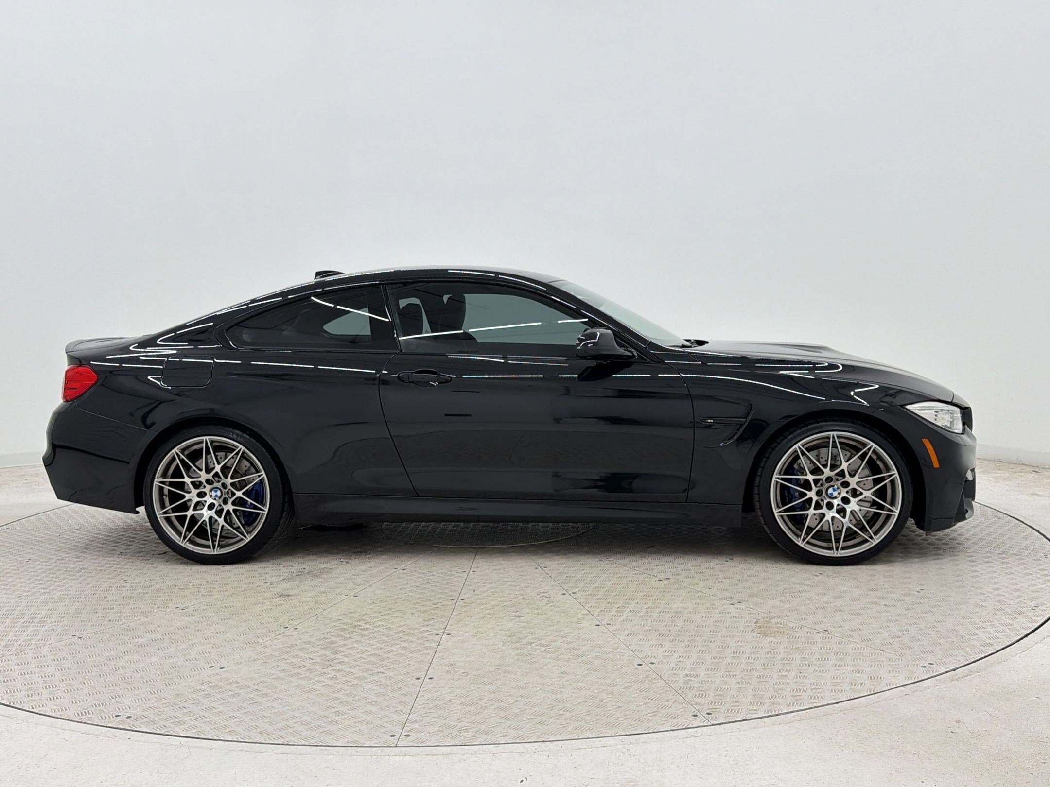 Used 2016 BMW M4 Coupe RWD image 8