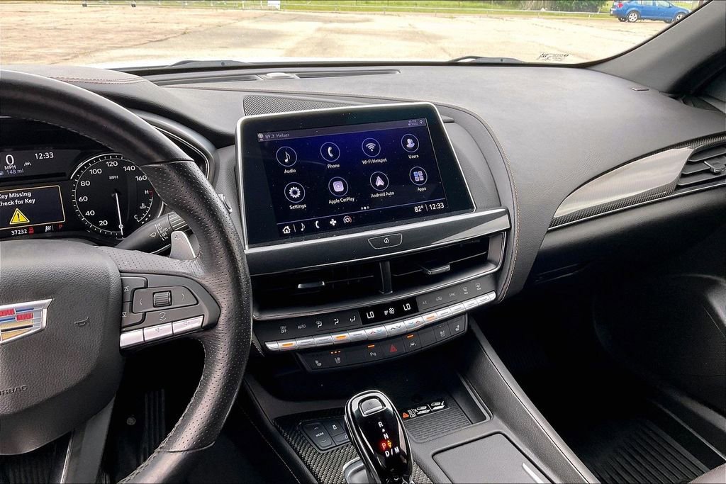 Used 2022 Cadillac CT5 Sport w/ Climate Package image 9