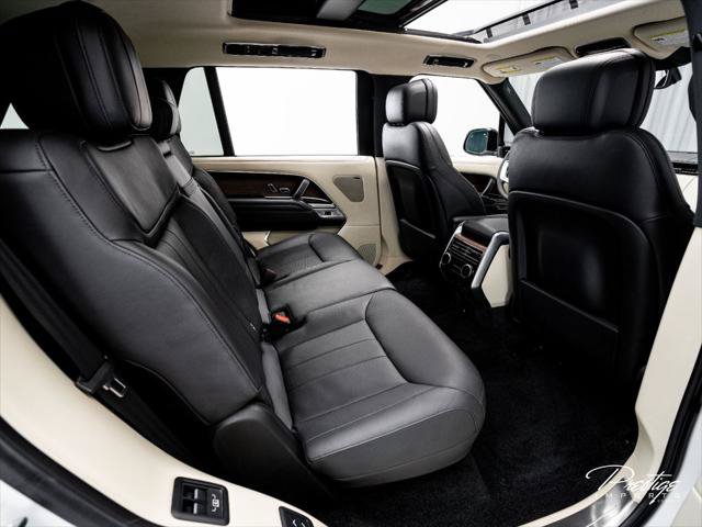 Used 2023 Land Rover Range Rover Long Wheelbase SE AWD/4WD image 49