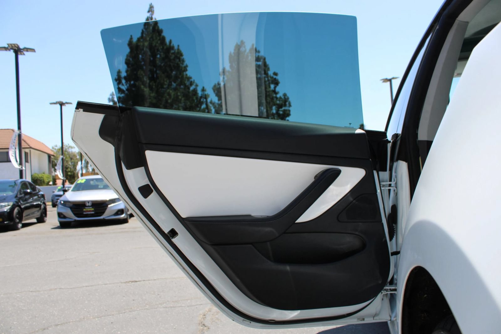 Used 2020 Tesla Model 3 Performance AWD/4WD image 4