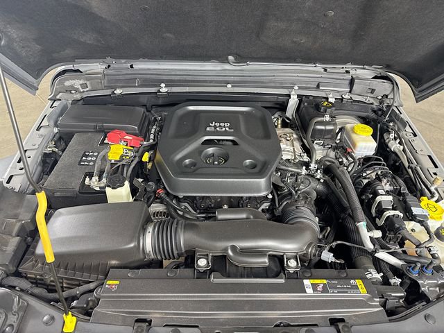 Used 2022 Jeep Wrangler Sport image 27