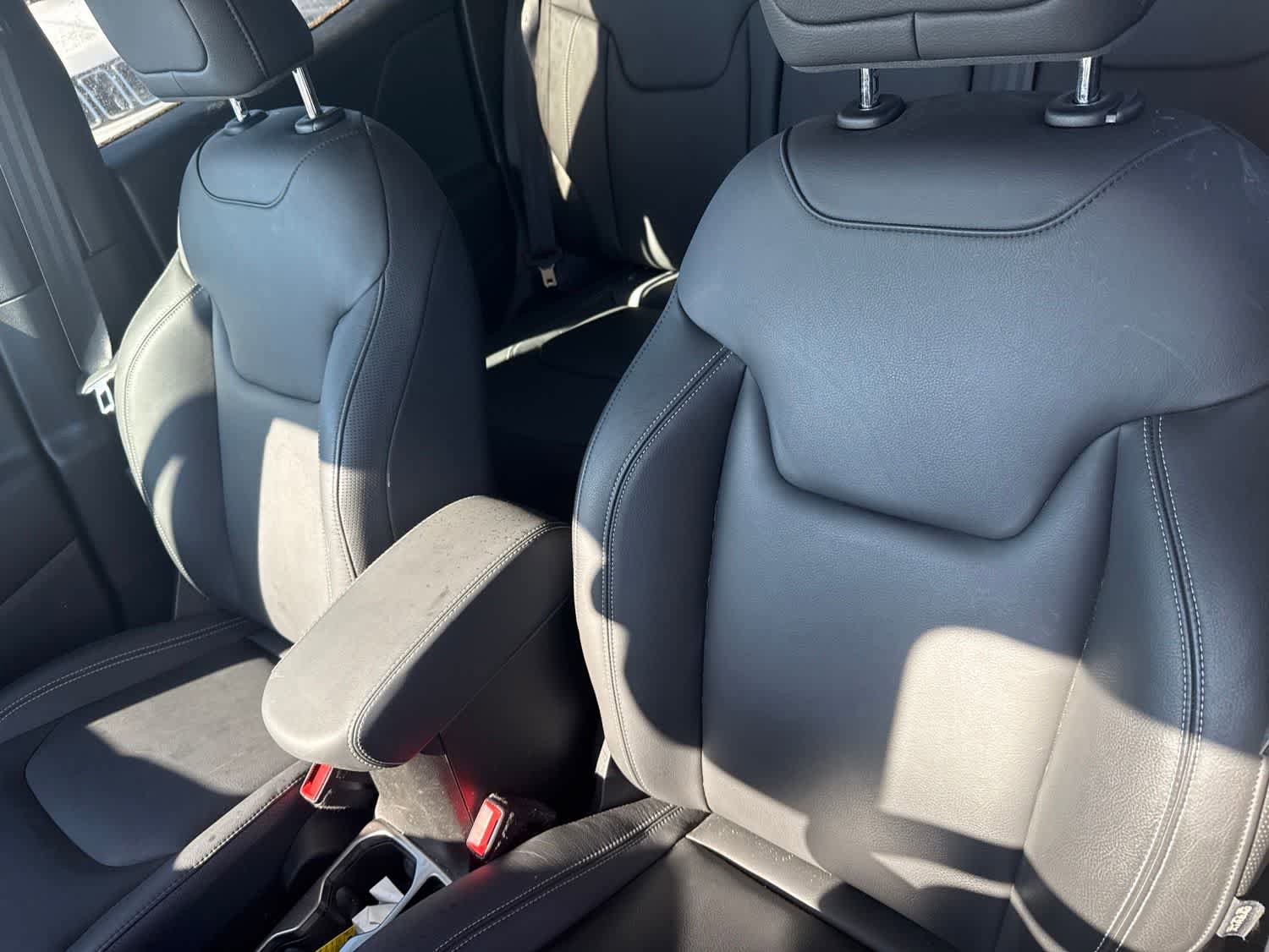 Used 2021 Jeep Renegade Limited AWD/4WD image 8