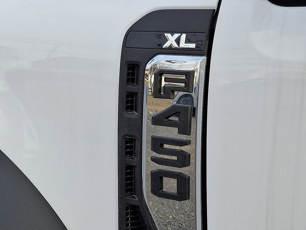 New 2024 Ford F450 XL image 15
