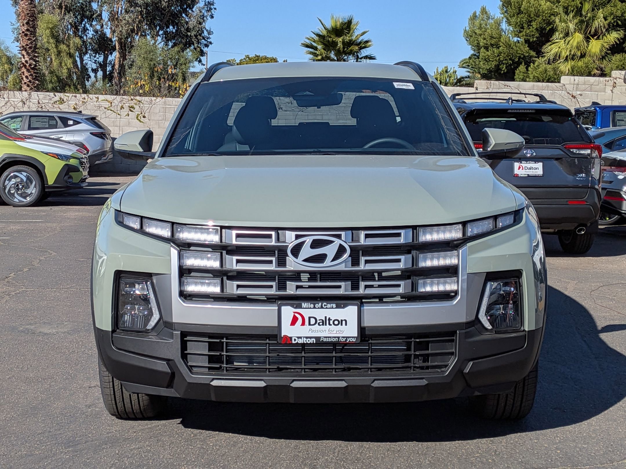 New 2026 Hyundai Santa Cruz SEL FWD image 2