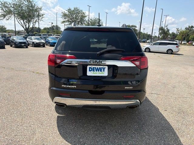 Used 2017 GMC Acadia Denali AWD/4WD image 4