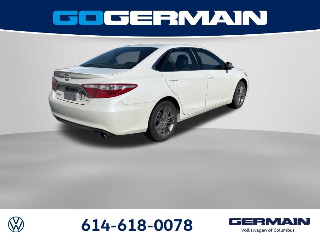 Used 2017 Toyota Camry SE image 9