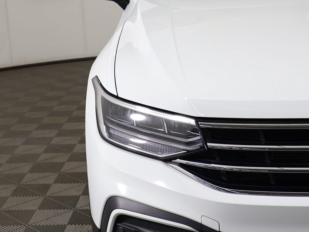 Used 2024 Volkswagen Tiguan SE FWD image 15