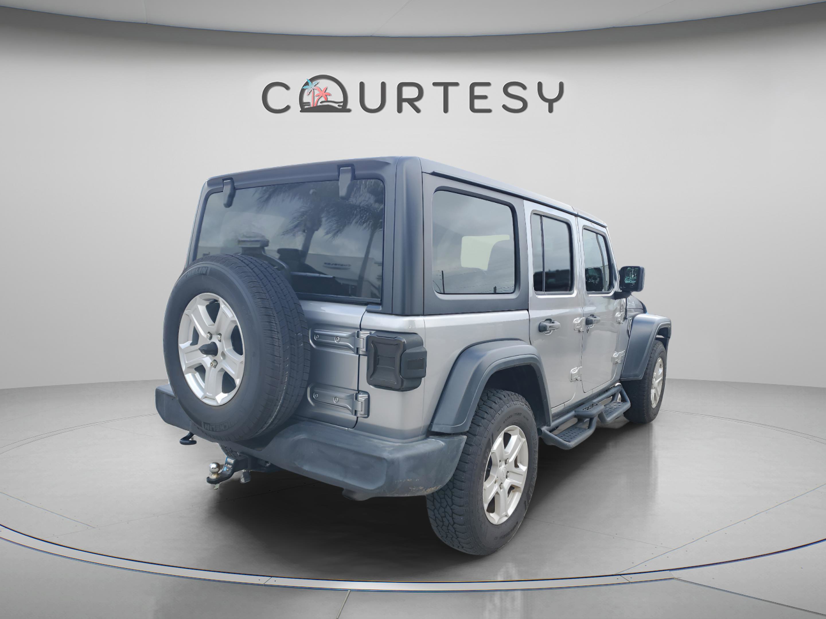 Certified 2018 Jeep Wrangler Unlimited Sport S image 3