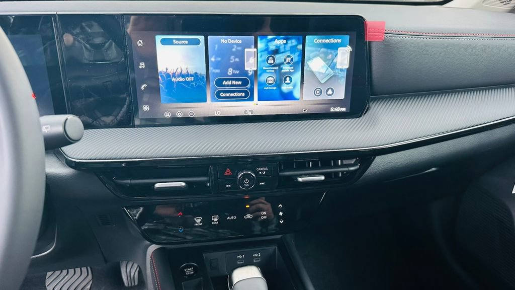 New 2026 Nissan Kicks SR FWD image 22