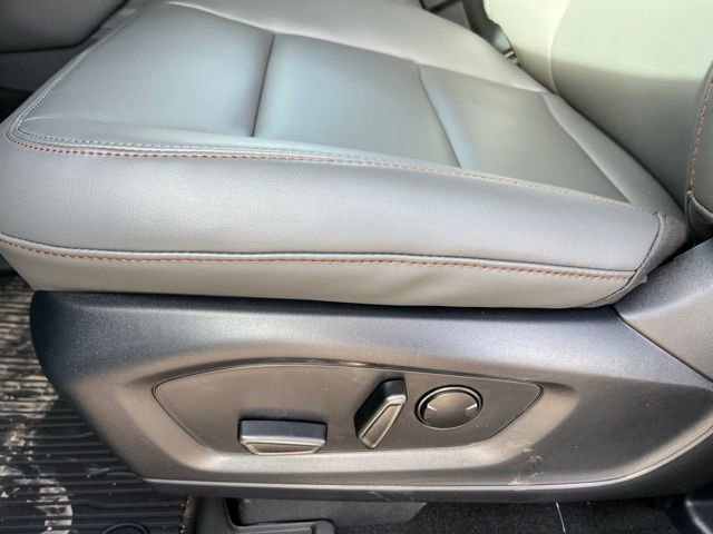 New 2026 Ford Explorer Active w/ Active Comfort Package image 14