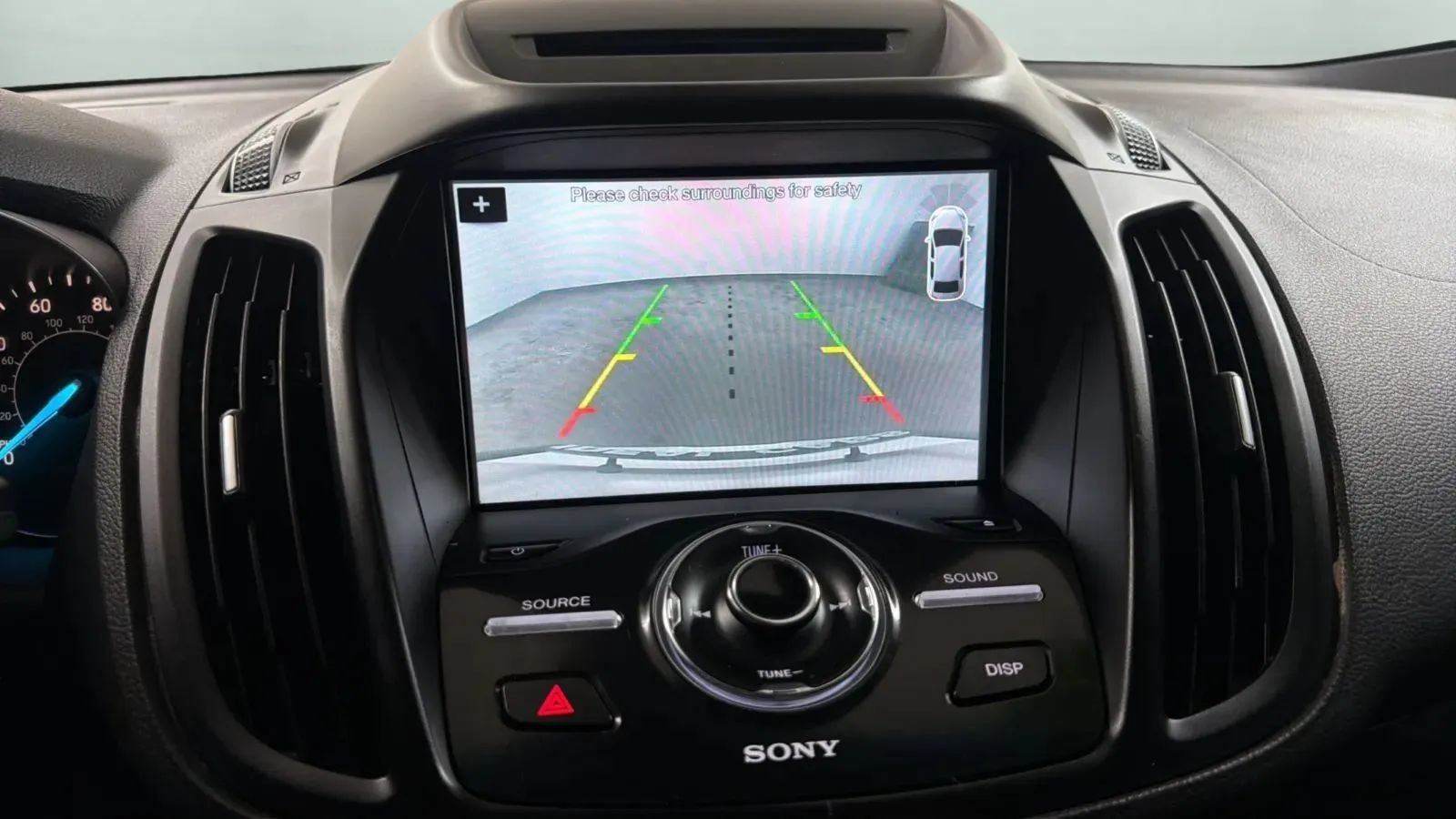Used 2018 Ford Escape Titanium w/ Ford Safe & Smart Package AWD/4WD image 16