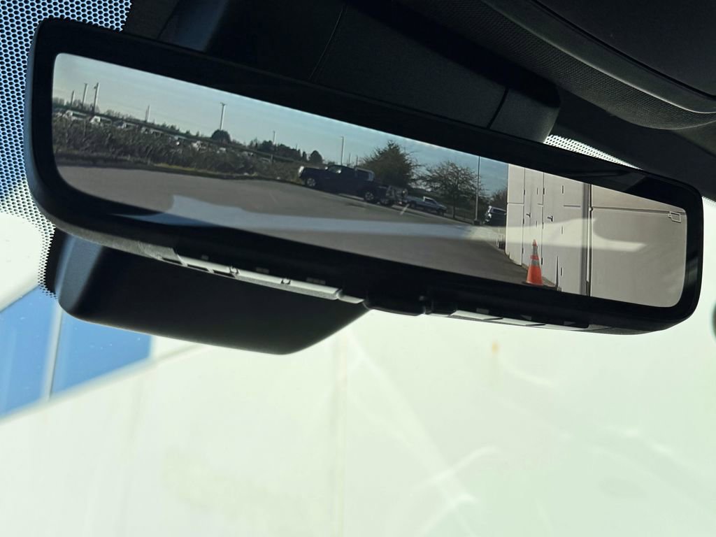 Used 2024 Toyota Sienna XSE image 30