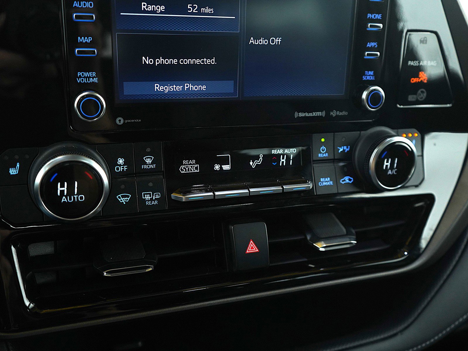 Used 2022 Toyota Highlander XLE image 25