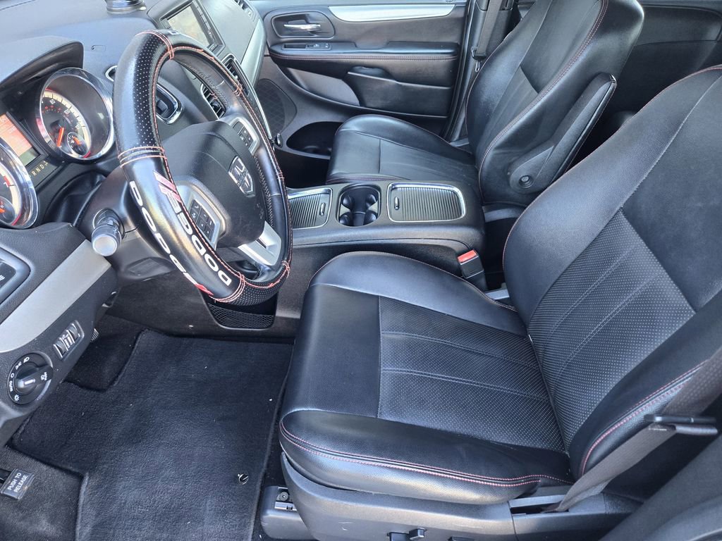 Used 2019 Dodge Grand Caravan GT image 12