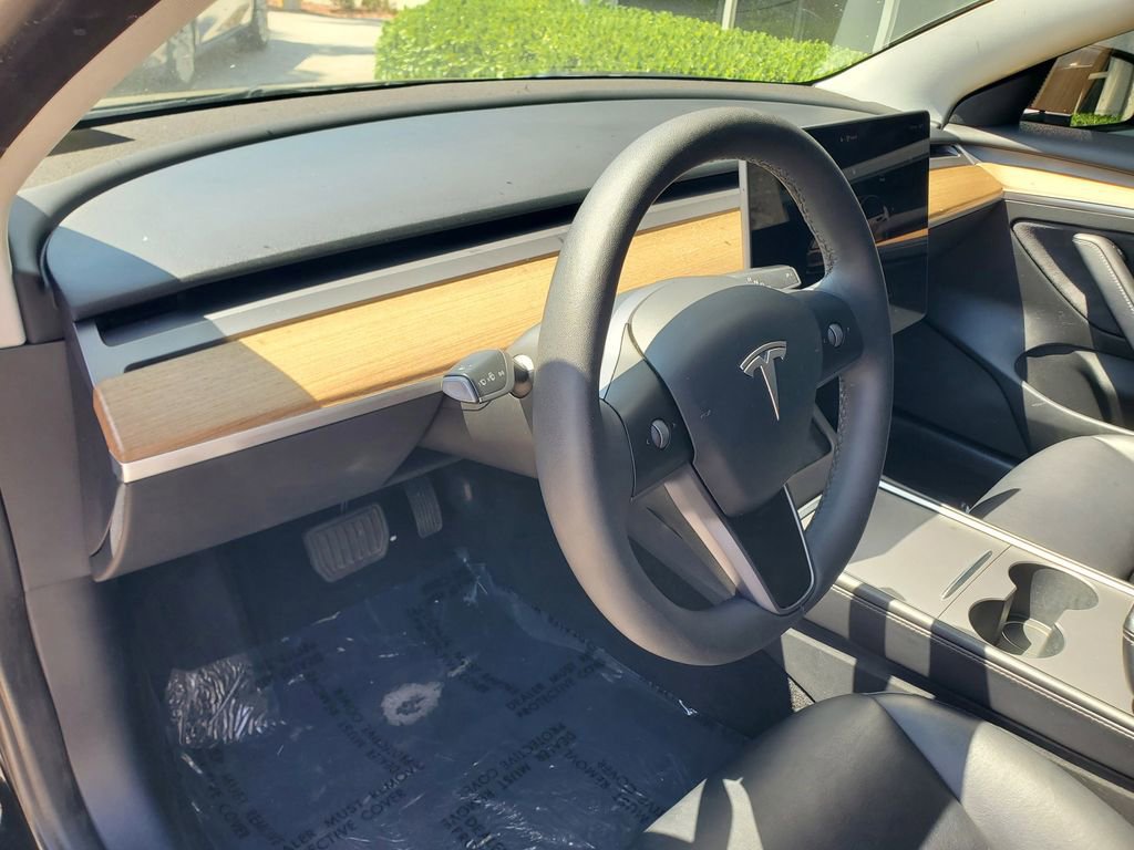 Used 2022 Tesla Model 3 image 15