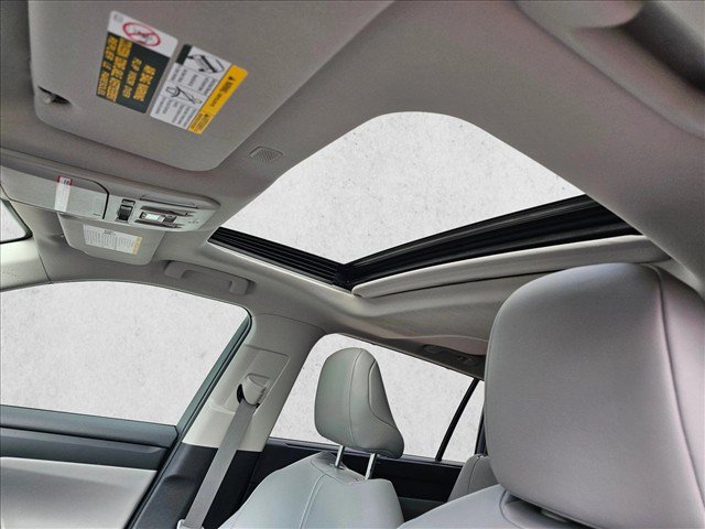 Used 2022 Toyota Highlander XLE AWD/4WD image 26
