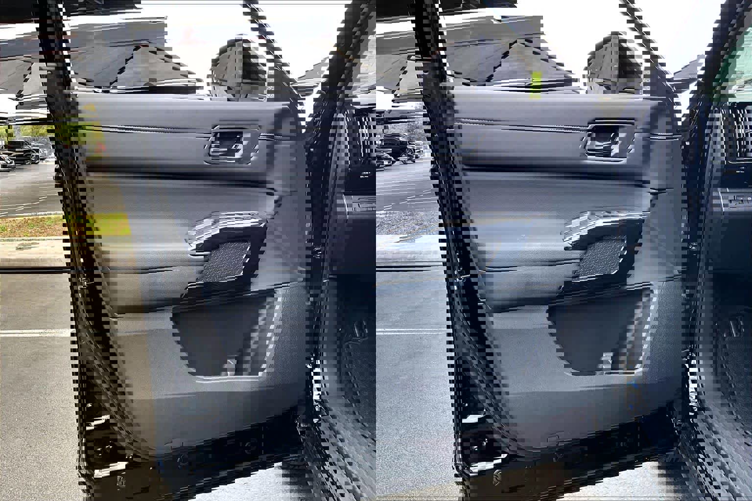 New 2026 Nissan Pathfinder SV image 10