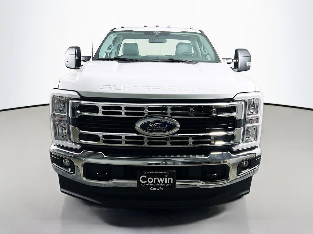 New 2025 Ford F350 XL w/ XL Chrome Package video 4