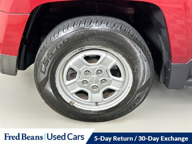 Used 2015 Jeep Patriot Sport w/ Power Value Group FWD image 33