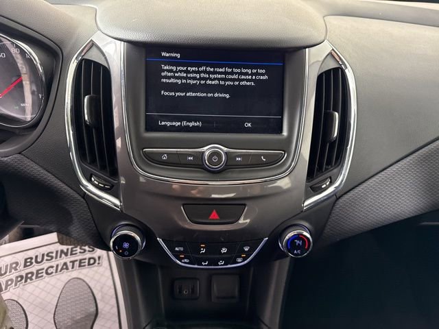 Used 2019 Chevrolet Cruze LT image 32