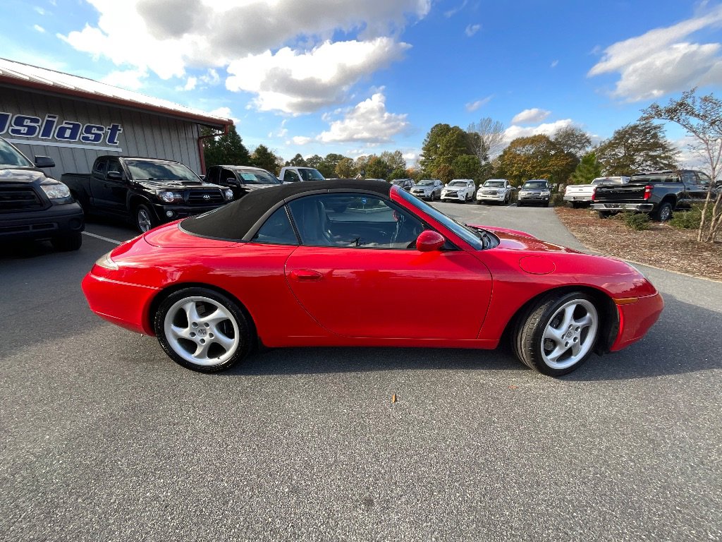 Used 2000 Porsche 911 Cabriolet image 39