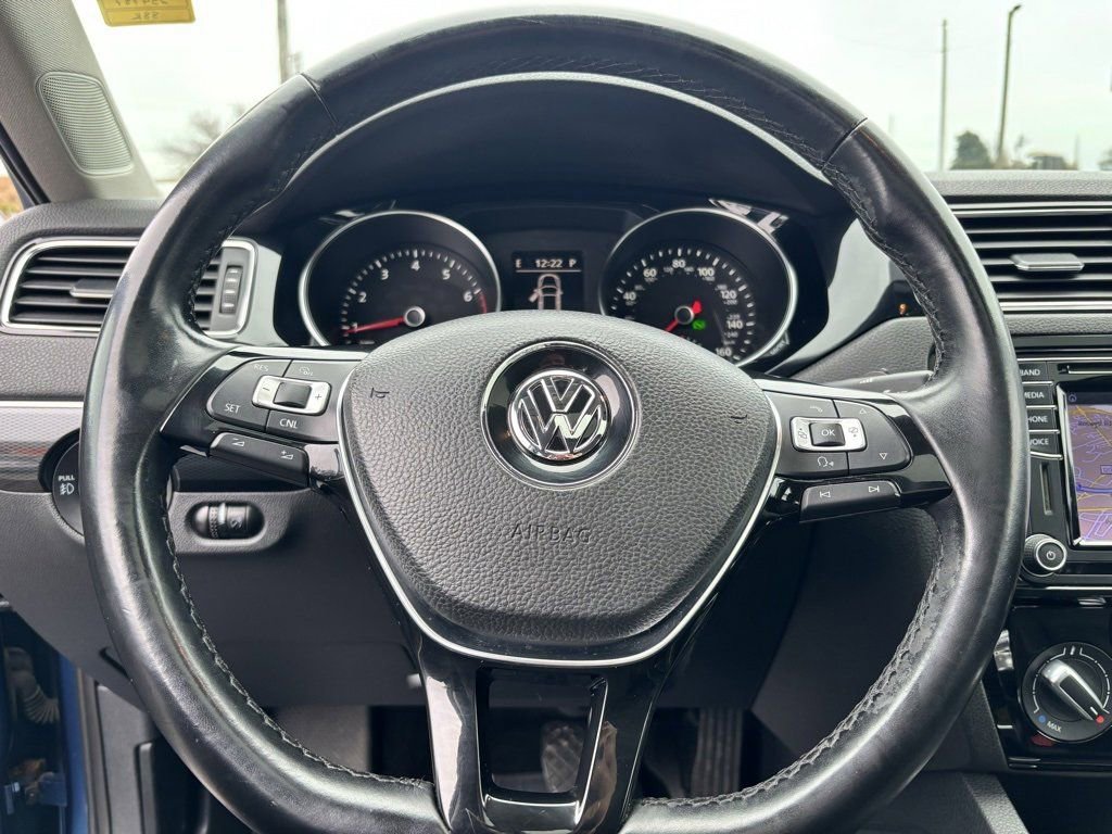 Used 2016 Volkswagen Jetta SEL image 34