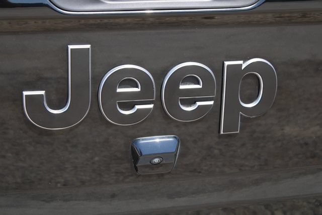 Used 2020 Jeep Gladiator Overland w/ Popular Equipment Package AWD/4WD image 11