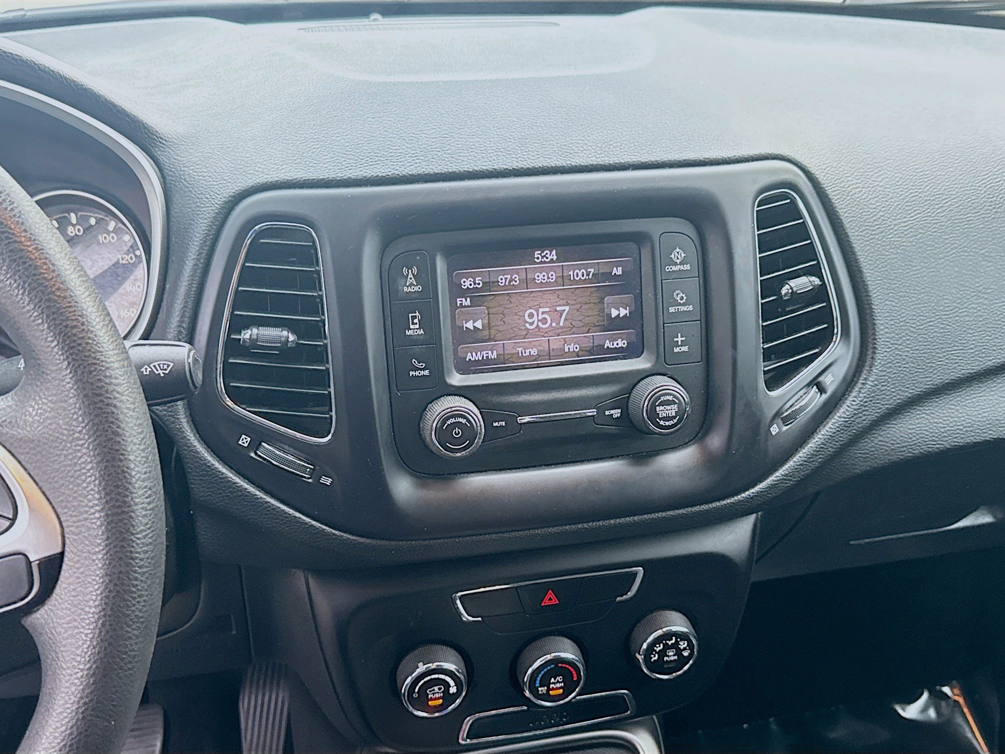 Used 2018 Jeep Compass Sport image 12