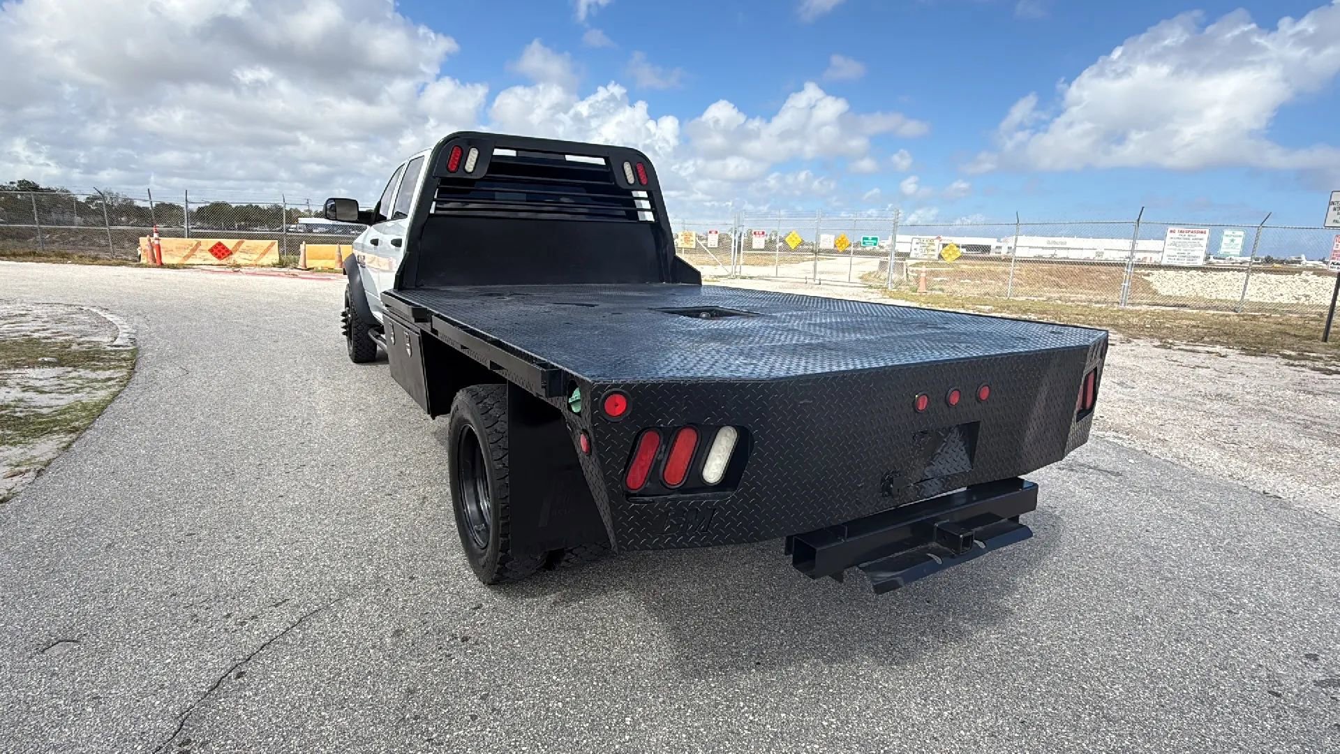 Used 2015 RAM 4500 Tradesman w/ Chrome Appearance Group image 5
