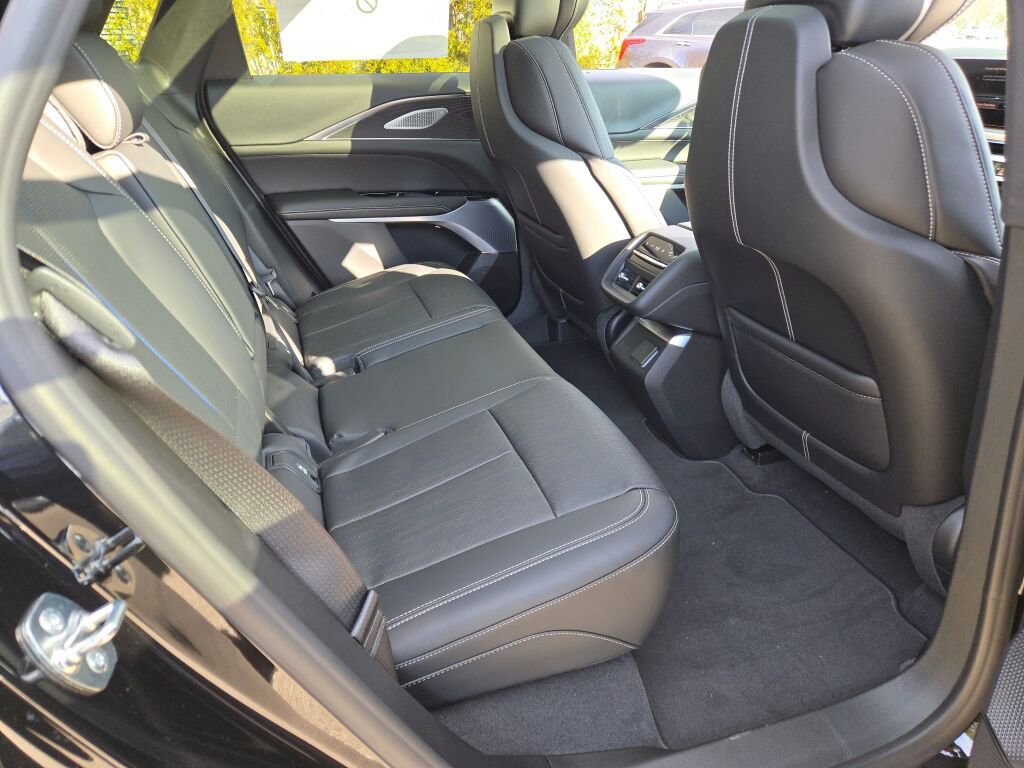 New 2026 Cadillac Lyriq Signature Sport image 10