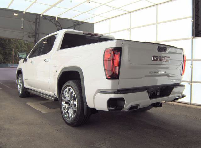 Used 2024 GMC Sierra 1500 Denali AWD/4WD image 2