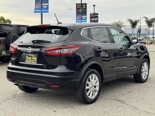 Used 2021 Nissan Rogue Sport S image 6