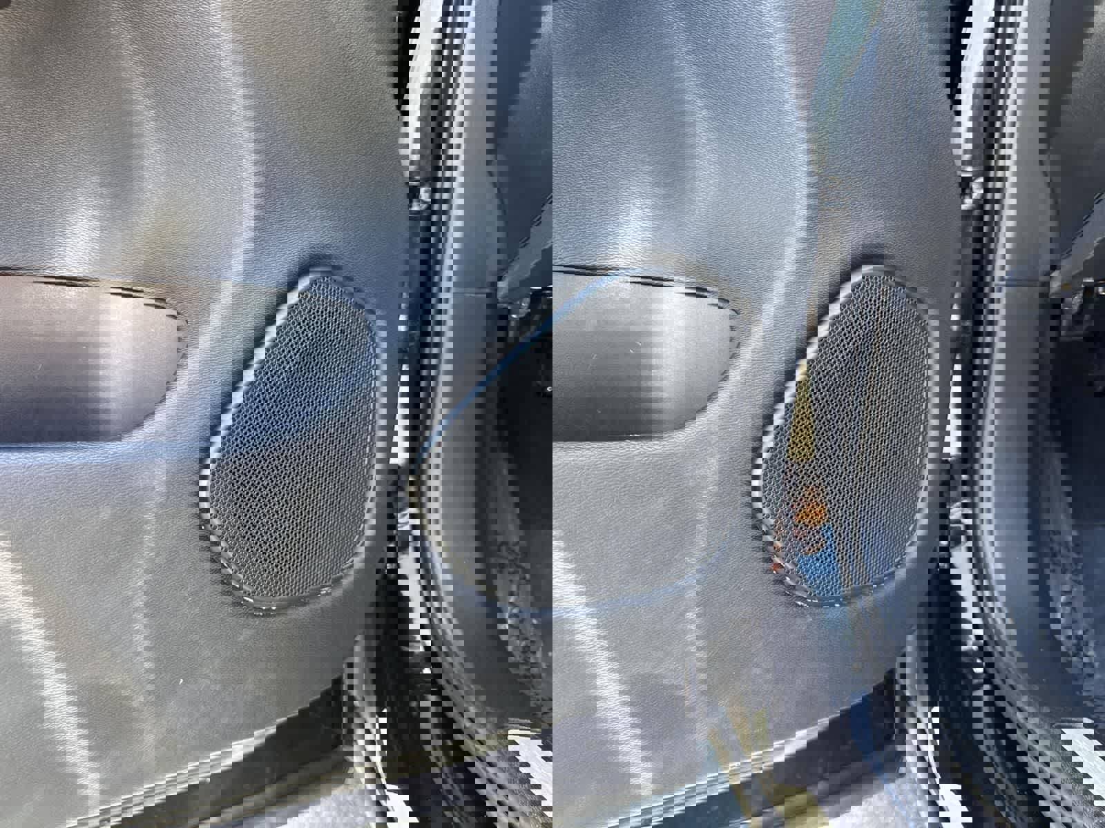 Used 2023 Volvo XC60 B5 Plus image 21