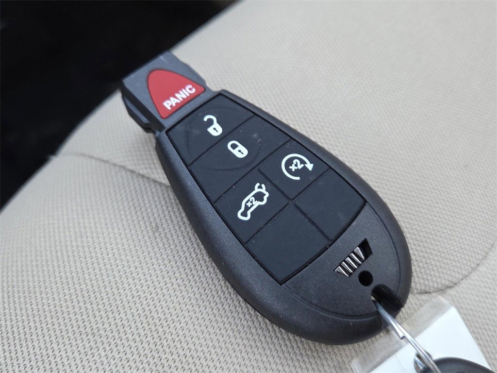 Used 2019 Jeep Cherokee Latitude w/ Popular Appearance Group image 31