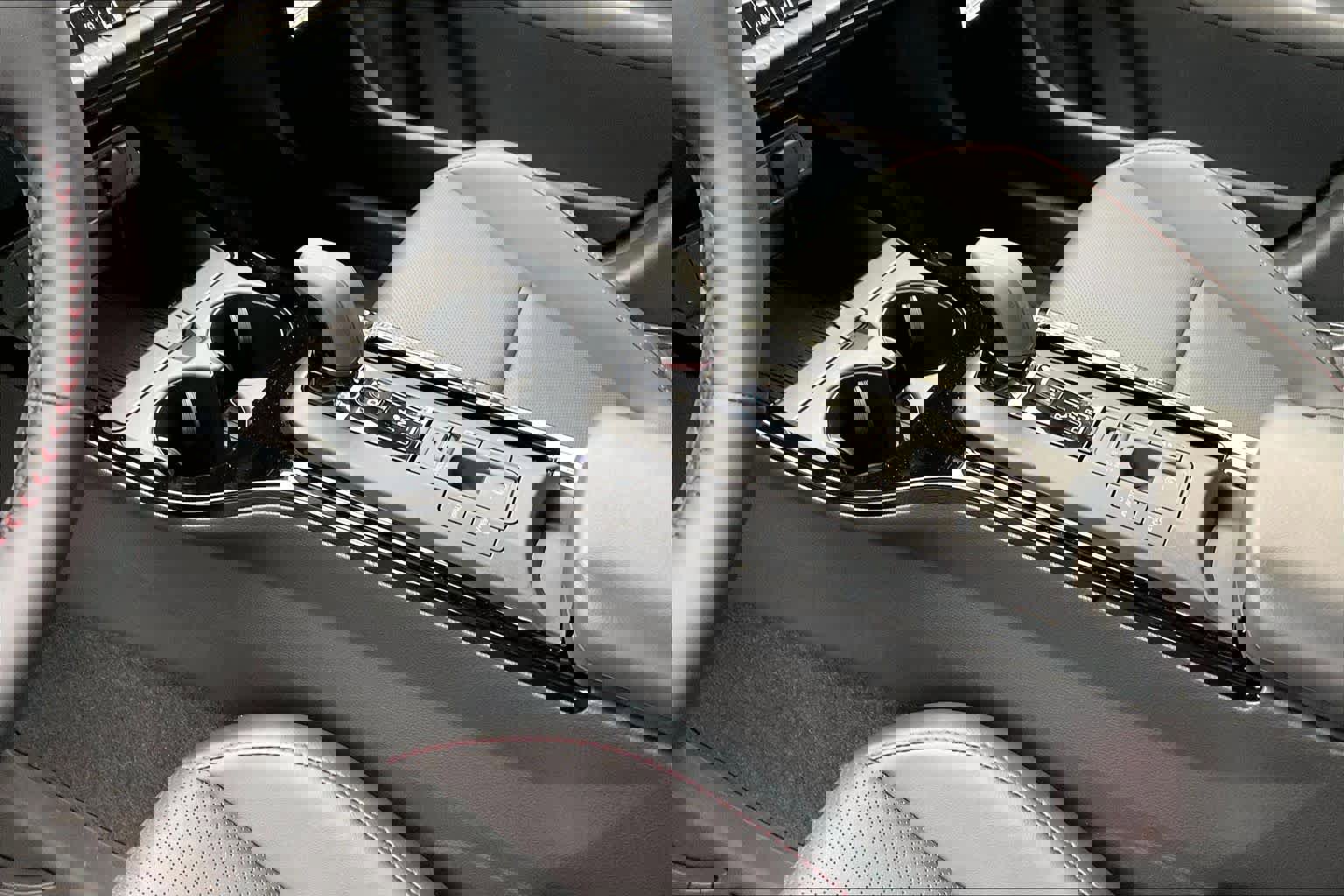 New 2026 Toyota Prius Plug-In Hybrid image 7