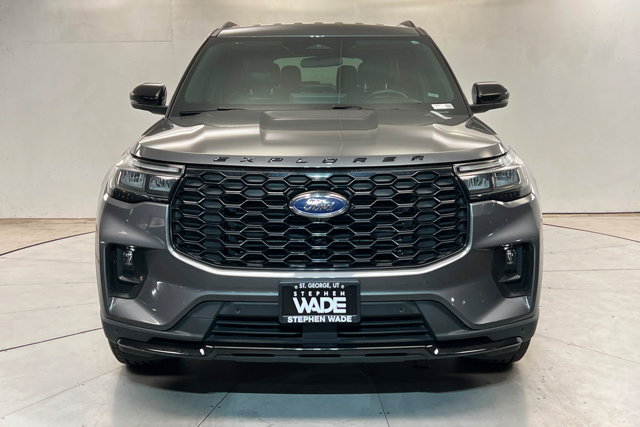 Used 2025 Ford Explorer ST-Line AWD/4WD image 8