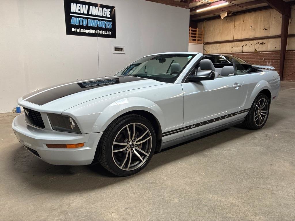 Used 2005 Ford Mustang Premium RWD image 10