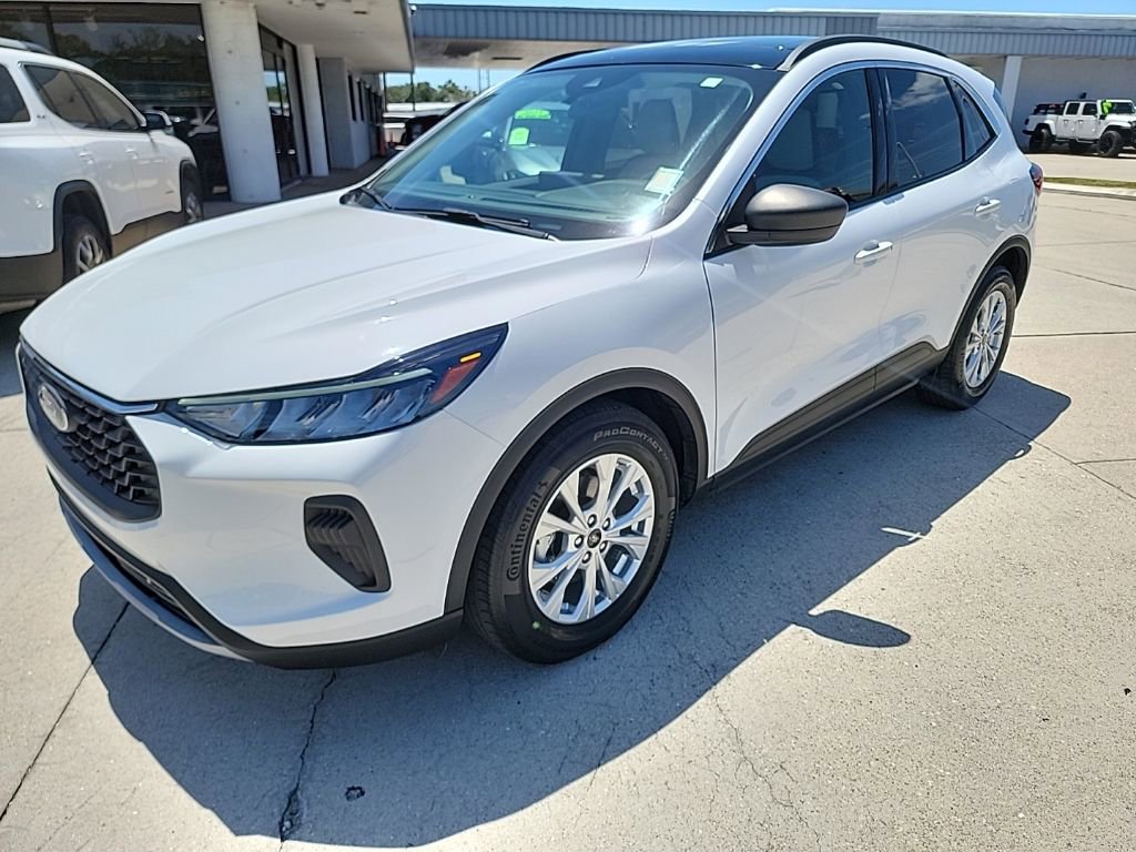 Used 2023 Ford Escape Active w/ Tech Pack #1 image 1