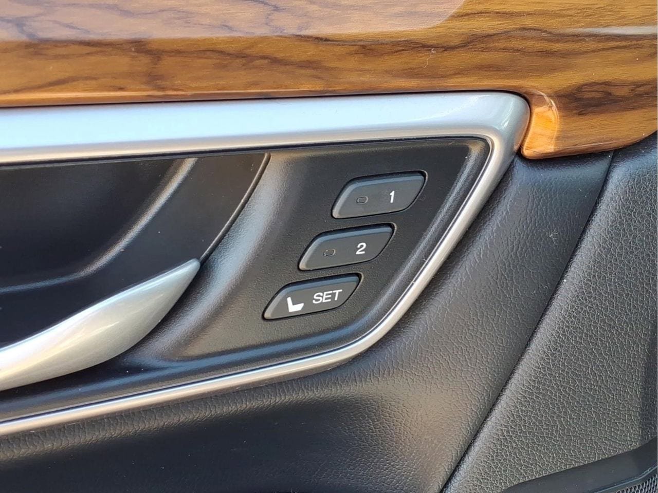 Used 2020 Honda CR-V EX-L image 15