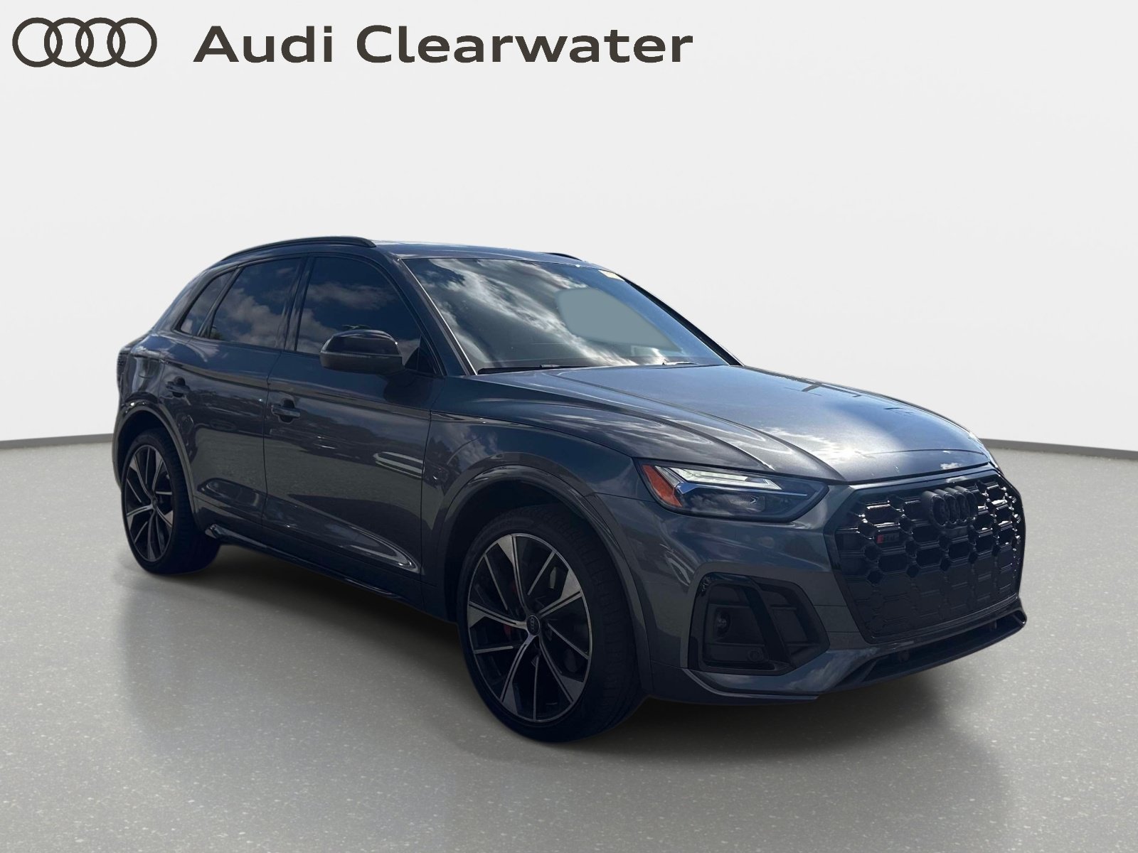 Certified 2023 Audi SQ5 Premium Plus w/ Premium Plus Package AWD/4WD image 4
