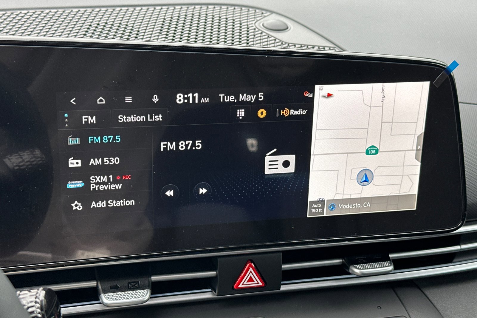 New 2026 Hyundai Elantra Limited FWD image 17