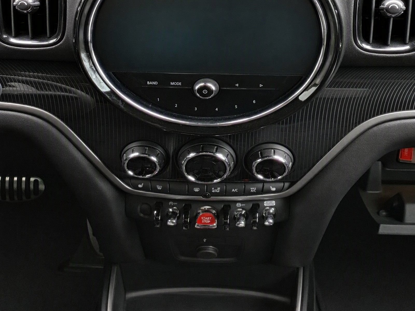 Used 2022 MINI Cooper Countryman John Cooper Works w/ Signature Upholstery Package AWD/4WD image 9