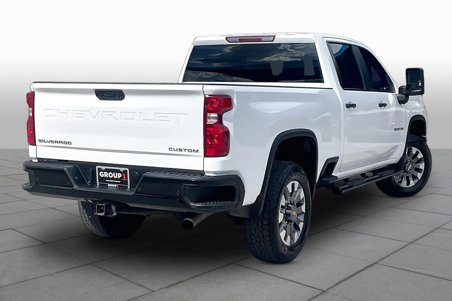 Used 2024 Chevrolet Silverado 2500 Custom w/ Custom Value Package AWD/4WD image 13