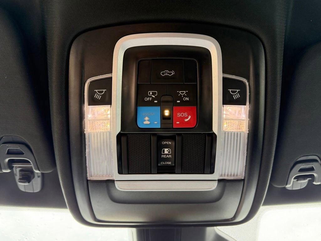 Certified 2025 RAM 1500 Laramie AWD/4WD image 28