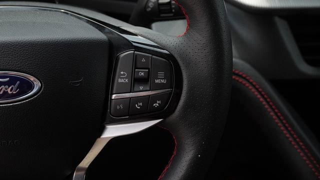 Used 2025 Ford Explorer ST-Line w/ ST-Line Street Pack AWD/4WD image 29